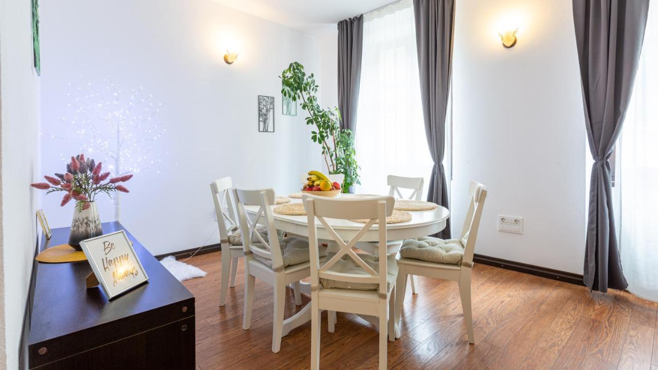 Superb Historical Center Apartamento Braşov